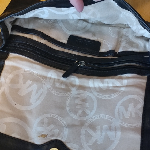 Michael Kors Black Leather Studded Clutch + drawstring protective case - Picture 2 of 4